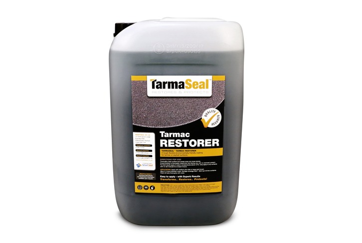 Tarmac Restorer - BLACK - High quality Tarmac sealer replaces lost resin & colour; easy to apply